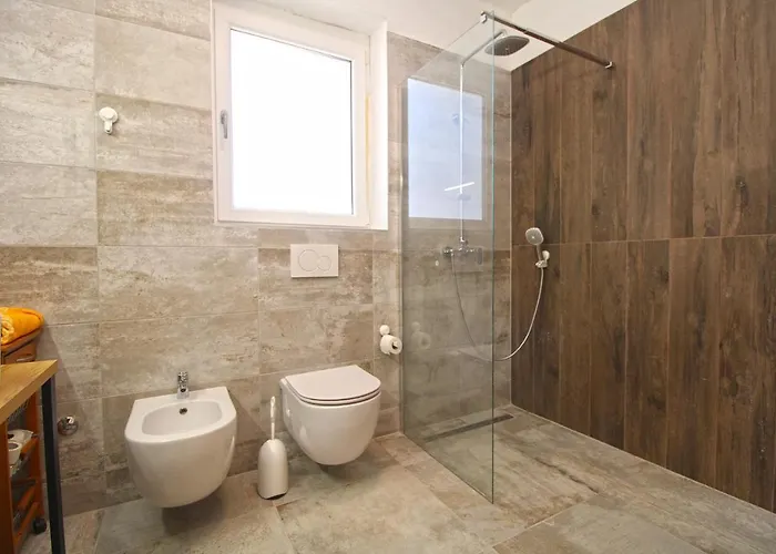 House 2247 Μεντουλίν