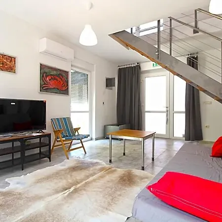 بيت للعطل House 2247