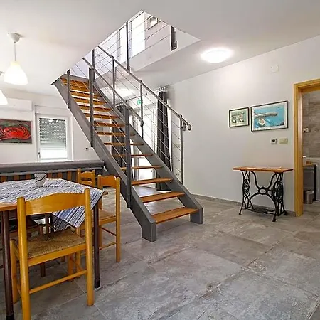 بيت للعطل House 2247