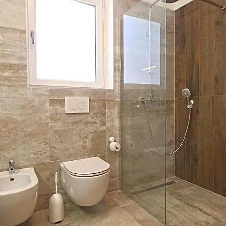 House 2247 * ميدولين